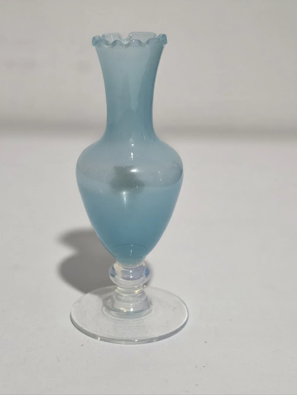Vraie Opaline Italienne Blue Glass Miniature Bud Vase Vintage Mid-century 4.5